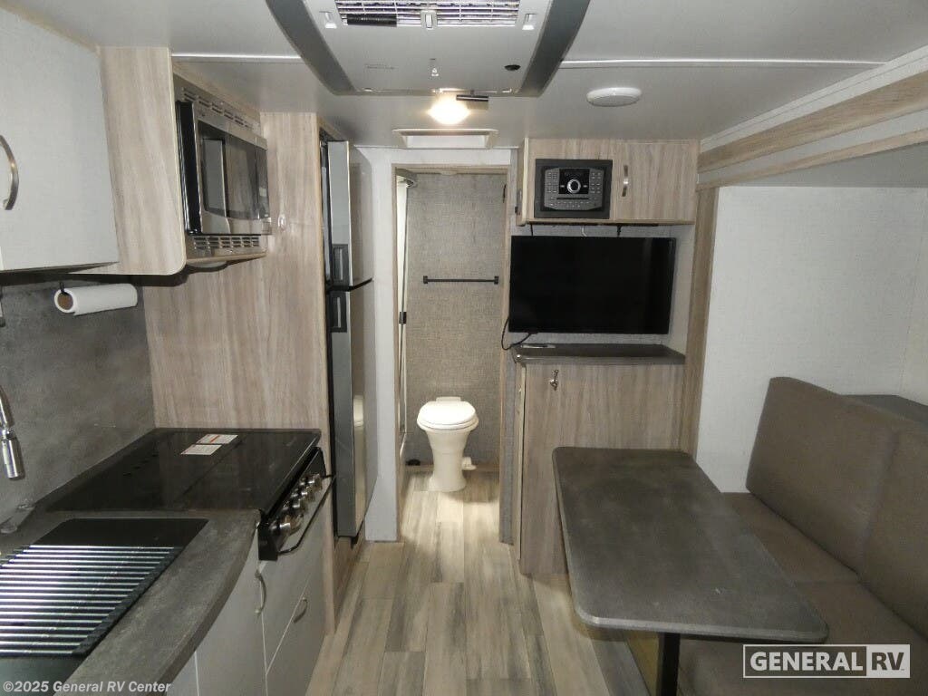 Call now about this 2022 Winnebago Micro Minnie FLX 2108FBS! 2022 Winnebago Micro Minnie FLX 2108FBS - Used Travel Trailer For Sale by General RV Center in Dover, Florida