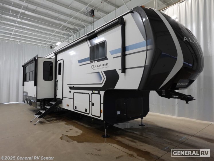 Email now about this 2026 Keystone Avalanche 390DS! New 2026 Keystone Avalanche 390DS available in Dover, Florida