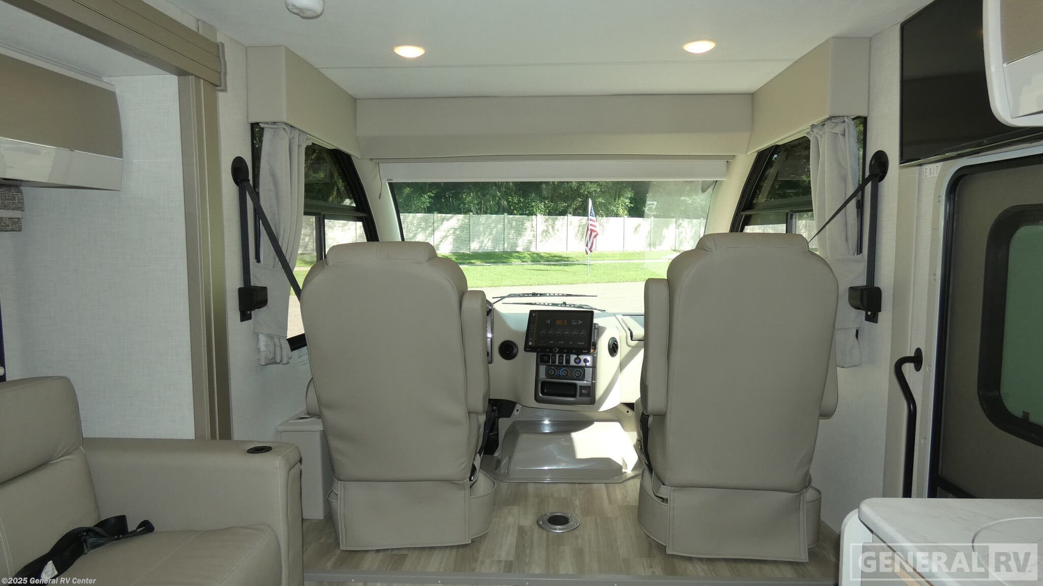 New 2026 Thor Motor Coach Vegas 24.1 available in Dover, Florida