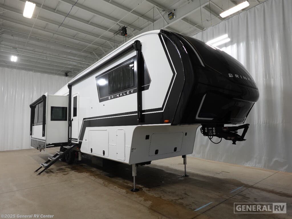 Email now about this 2026 Brinkley RV Model Z 3300! New 2026 Brinkley RV Model Z 3300 available in Dover, Florida