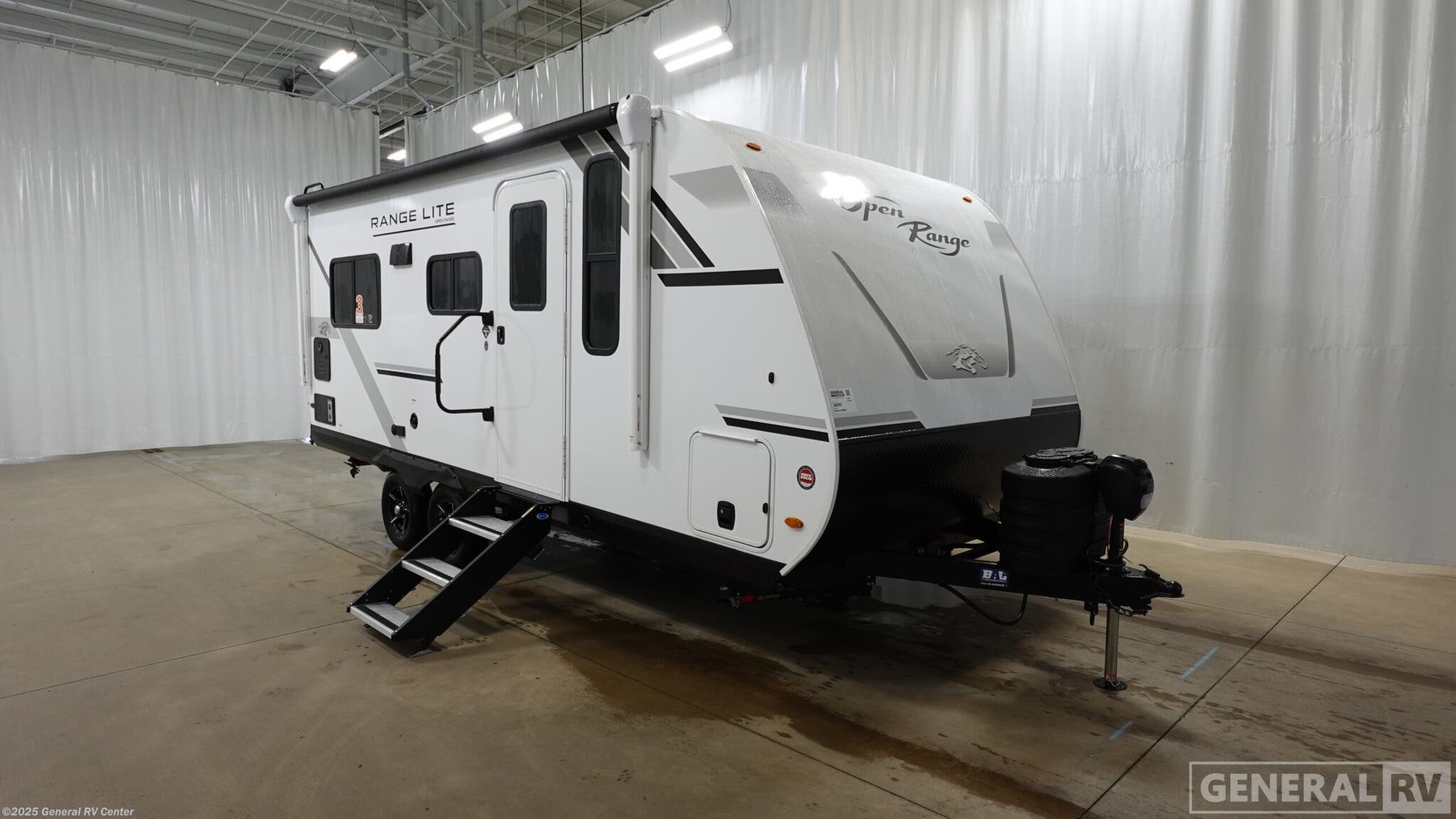 Email now about this 2026 Highland Ridge Range Lite 200MLM! New 2026 Highland Ridge Range Lite 200MLM available in Dover, Florida