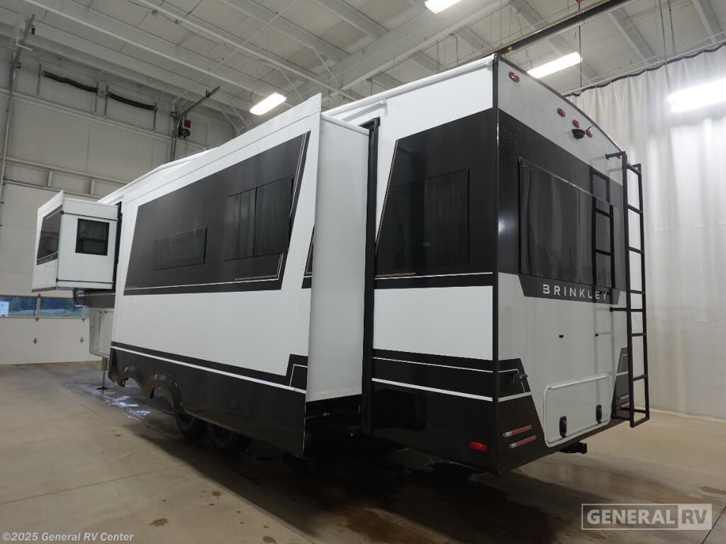 Contact us now about this 2026 Brinkley RV Model Z 3100! 2026 Model Z 3100 by Brinkley RV from General RV Center in Dover, Florida