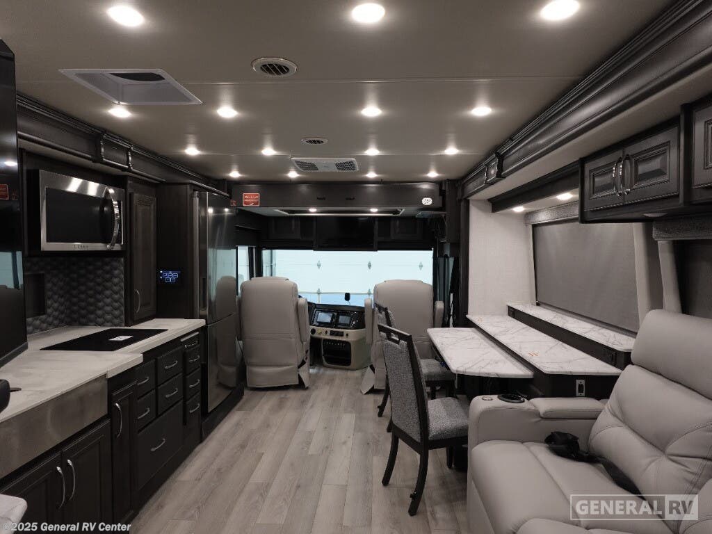 New 2025 Fleetwood Frontier 36SS available in Dover, Florida