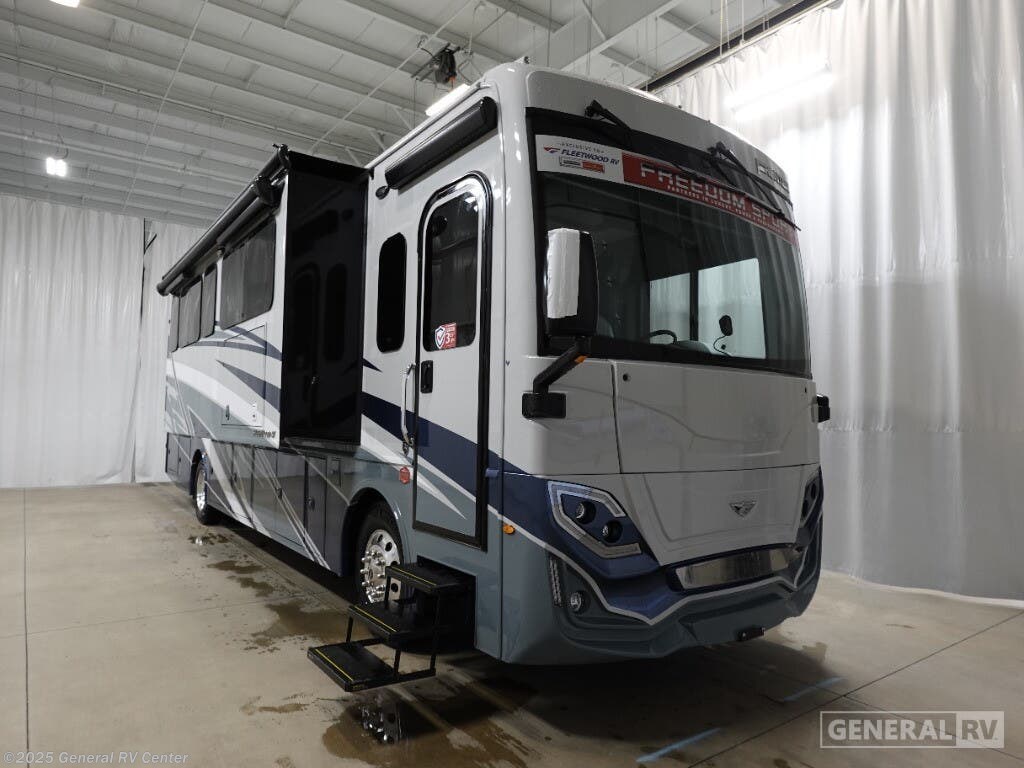 Email now about this 2025 Fleetwood Frontier 36SS! New 2025 Fleetwood Frontier 36SS available in Dover, Florida