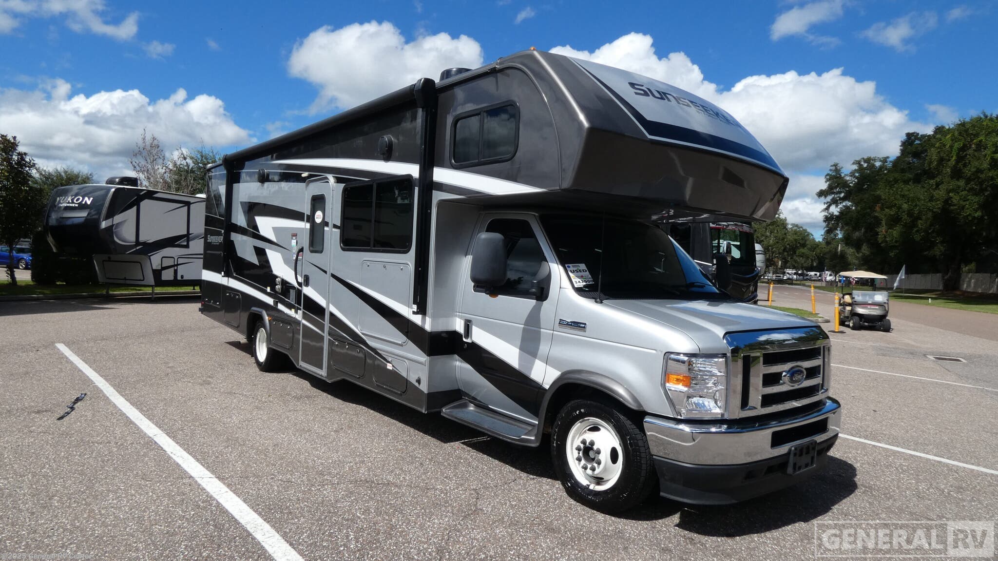 Email now about this 2023 Forest River Sunseeker 3050S! Used 2023 Forest River Sunseeker 3050S available in Dover, Florida