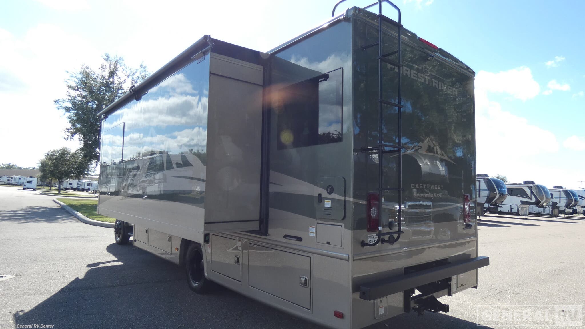 Contact us now about this 2026 East to West Bravado 29S! 2026 Bravado 29S by East to West from General RV Center in Dover, Florida