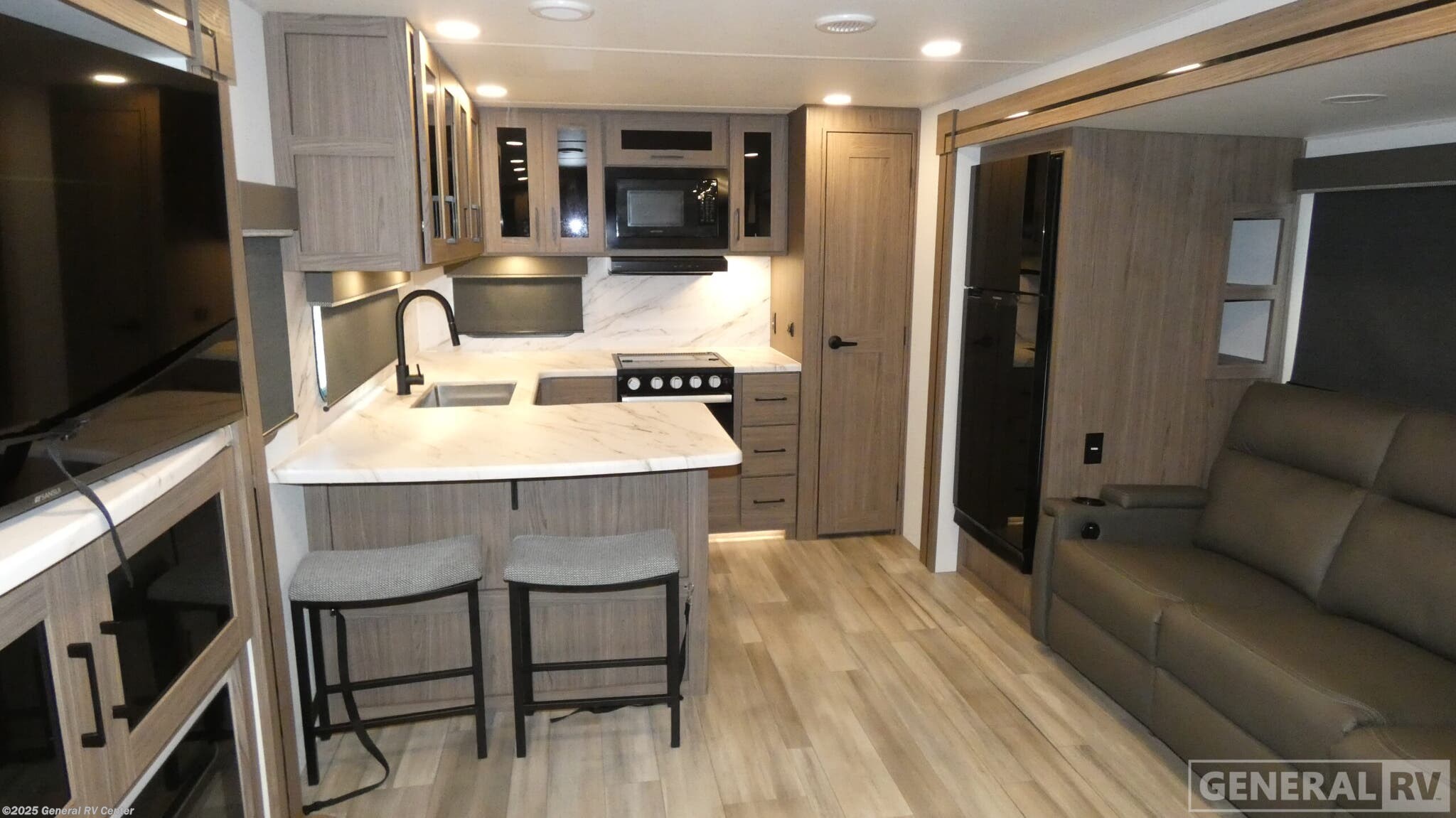 Call now about this 2025 Alliance RV Delta 294RK! 2025 Alliance RV Delta 294RK - Used Travel Trailer For Sale by General RV Center in Dover, Florida