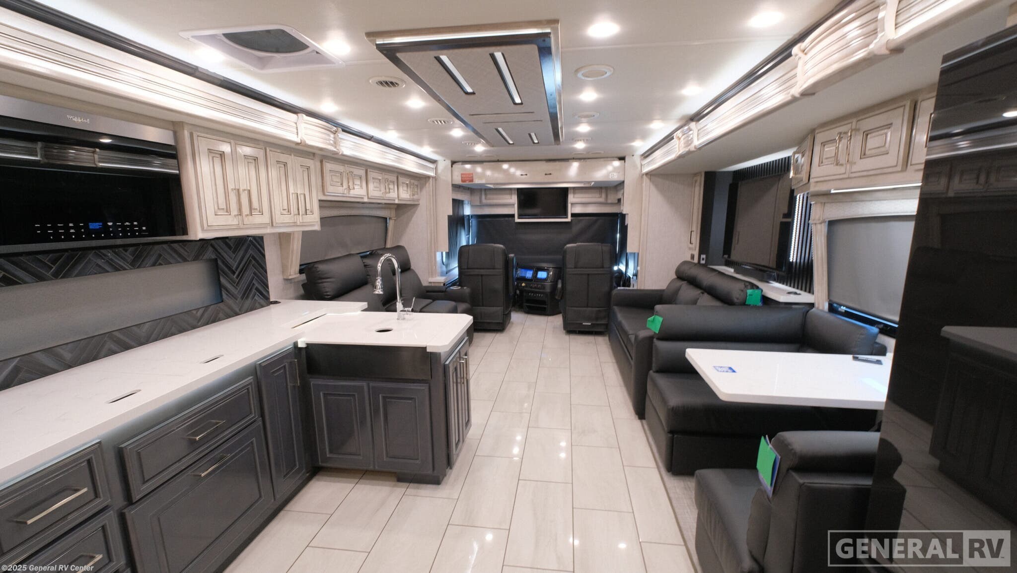 New 2026 Fleetwood Palisade 45FS available in Dover, Florida