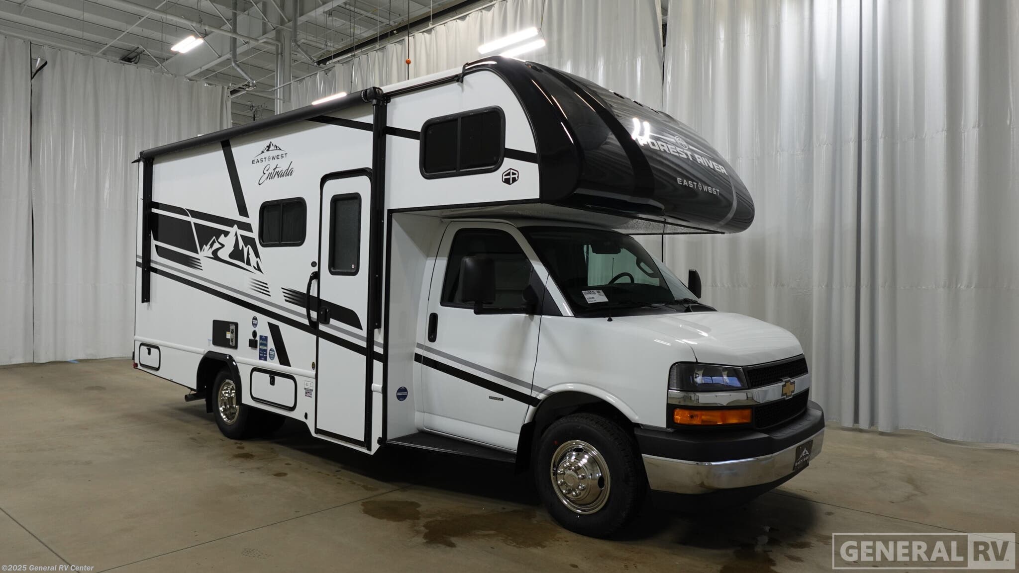 Email now about this 2026 East to West Entrada 220S! New 2026 East to West Entrada 220S available in Dover, Florida