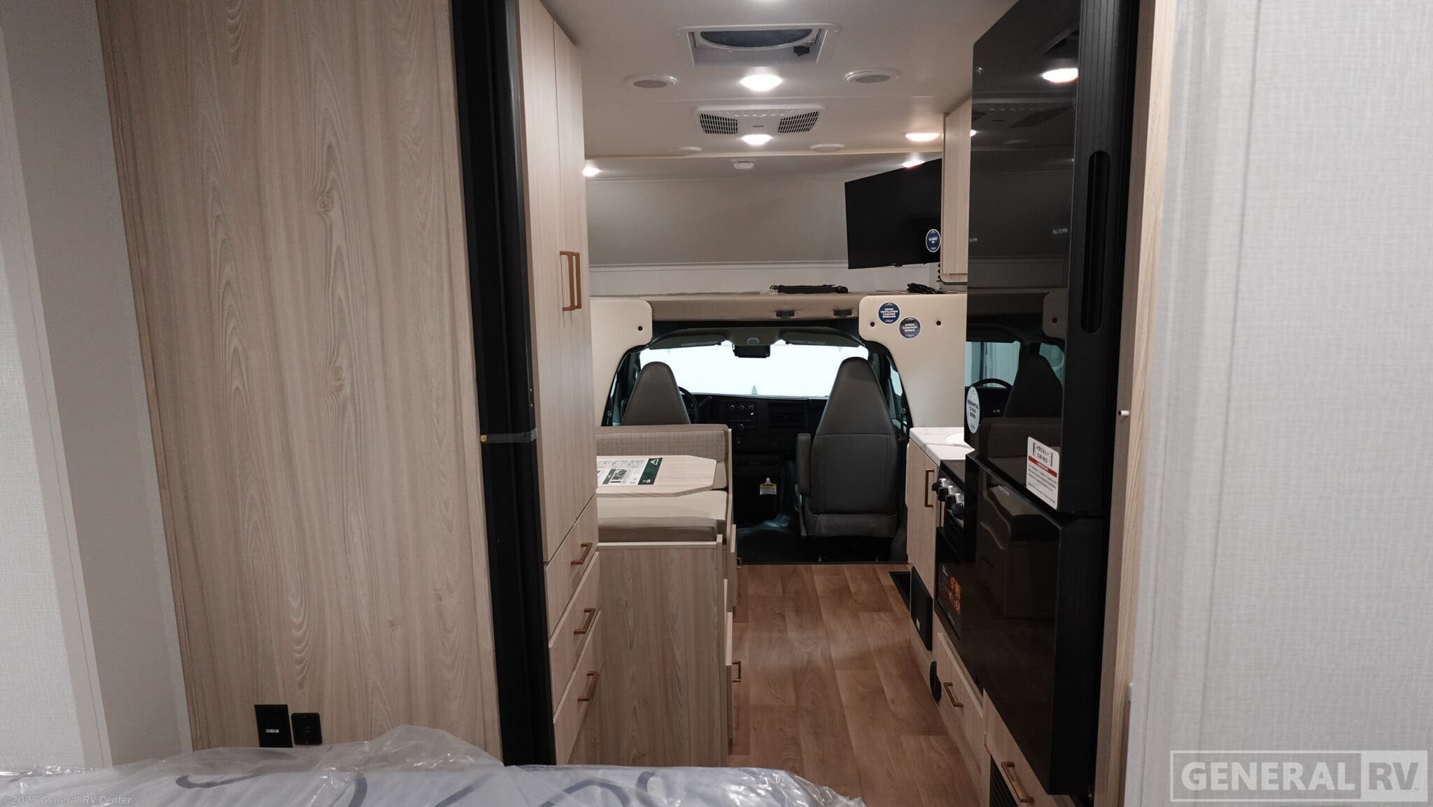 New 2026 East to West Entrada 220S available in Dover, Florida