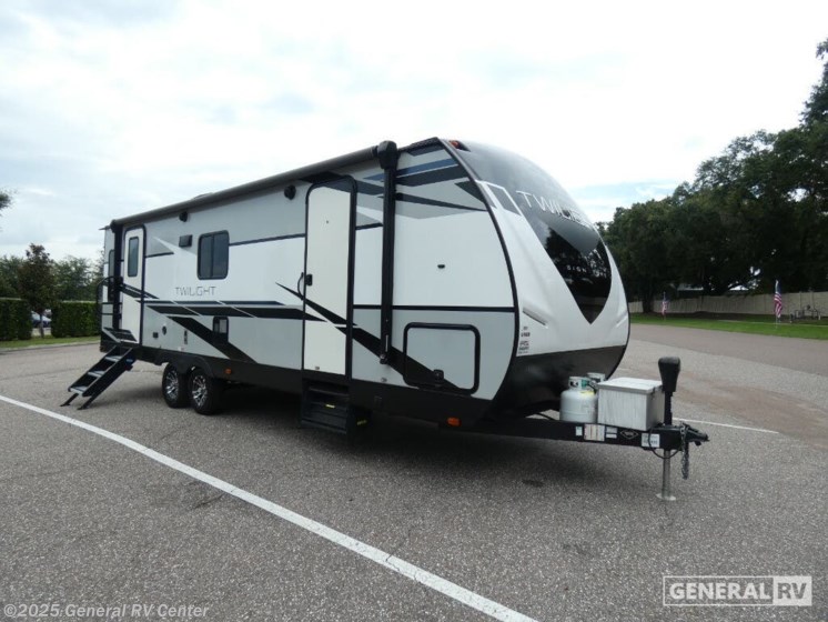 Email now about this 2021 Cruiser RV Twilight SIGNATURE TWS 2500! Used 2021 Cruiser RV Twilight SIGNATURE TWS 2500 available in Dover, Florida