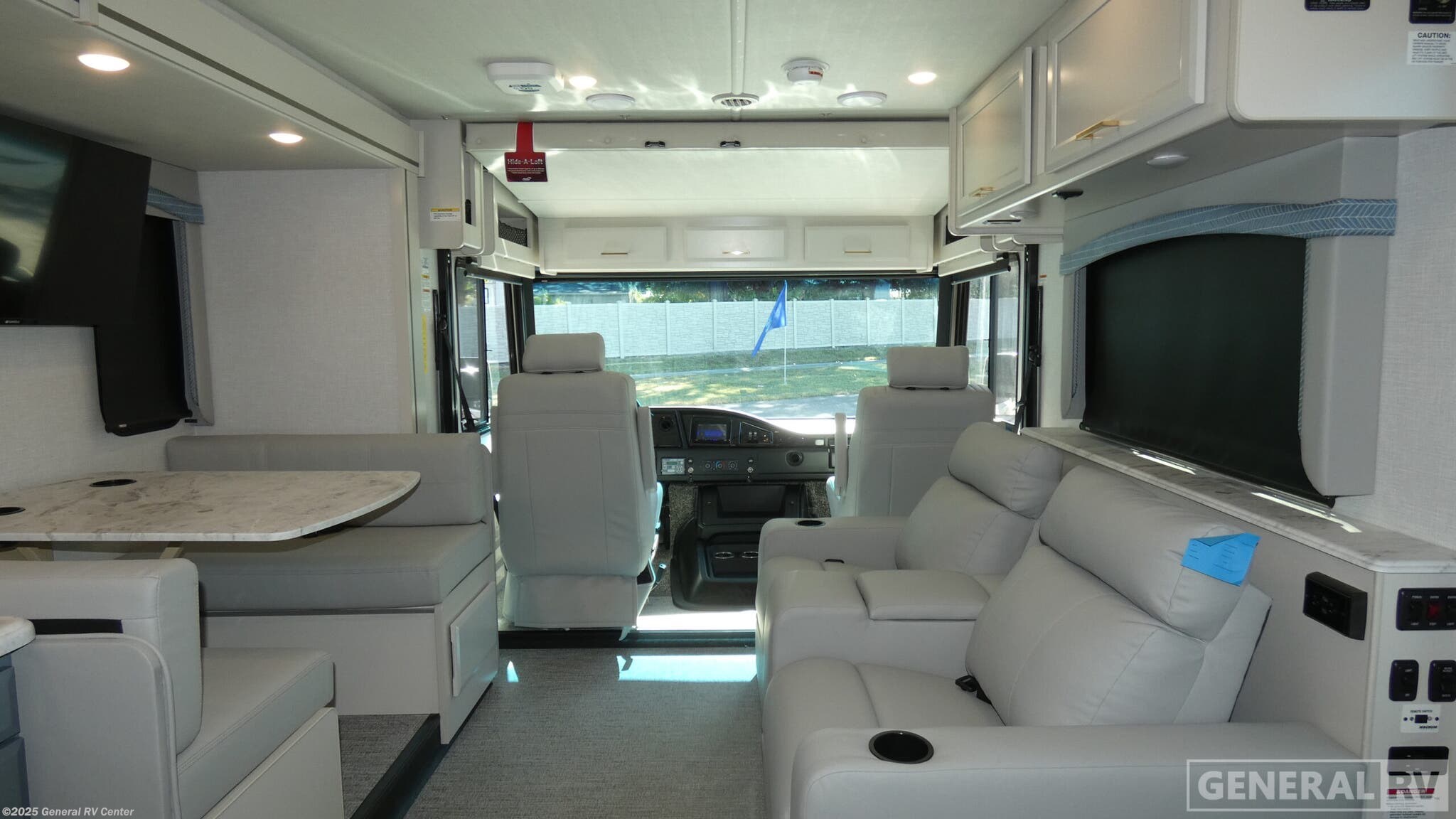 New 2026 Fleetwood Flair 33B6 available in Dover, Florida