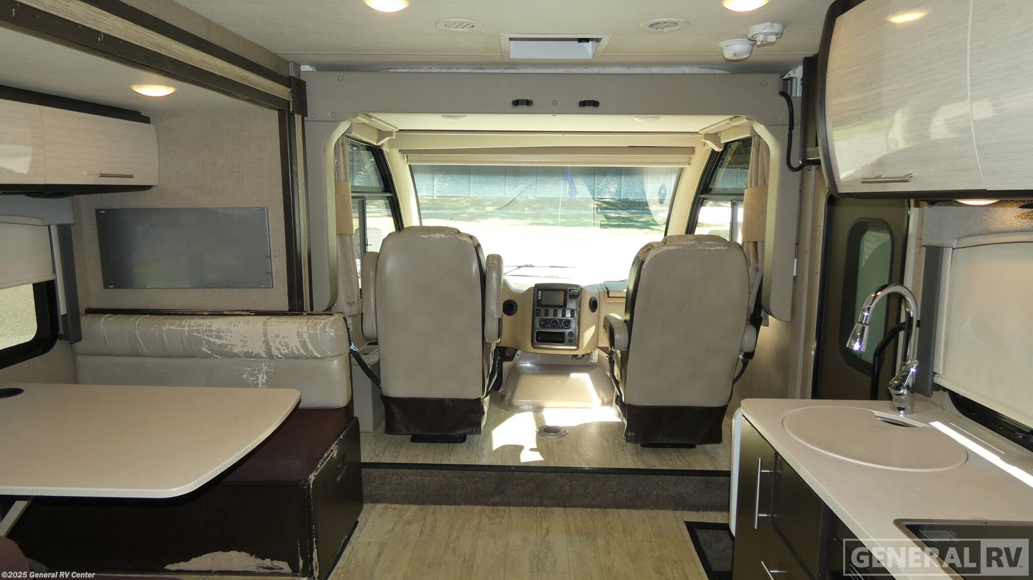 Used 2019 Thor Motor Coach Vegas 25.6 available in Dover, Florida