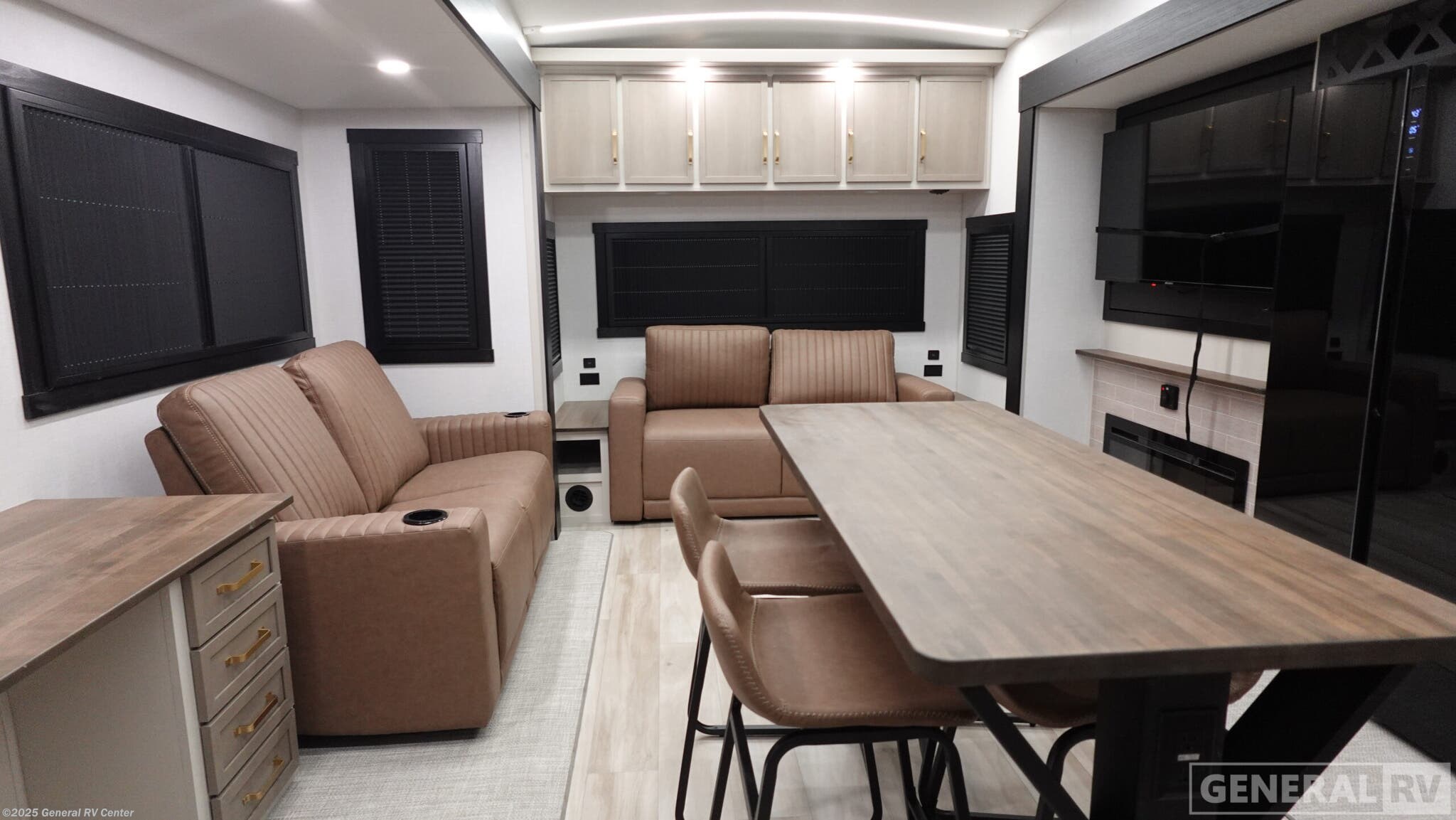 Call now about this 2026 Forest River Wildwood Heritage Glen 321DRL! 2026 Forest River Wildwood Heritage Glen 321DRL - New Fifth Wheel For Sale by General RV Center in Dover, Florida