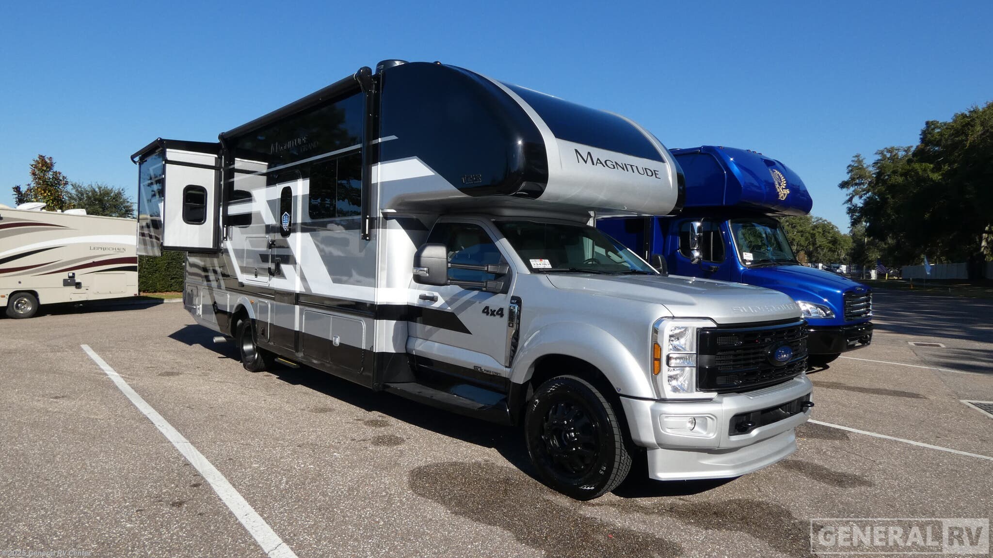 Email now about this 2026 Thor Motor Coach Magnitude X32! New 2026 Thor Motor Coach Magnitude X32 available in Dover, Florida