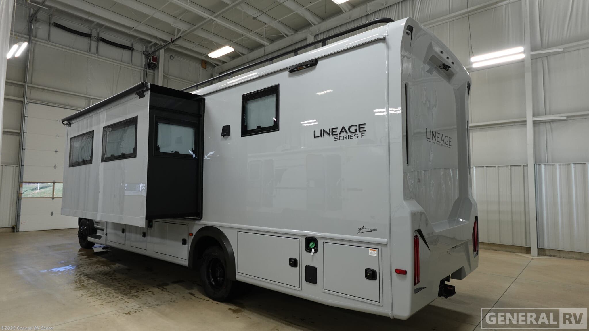 Contact us now about this 2026 Grand Design Lineage 31ZW! 2026 Lineage 31ZW by Grand Design from General RV Center in Dover, Florida