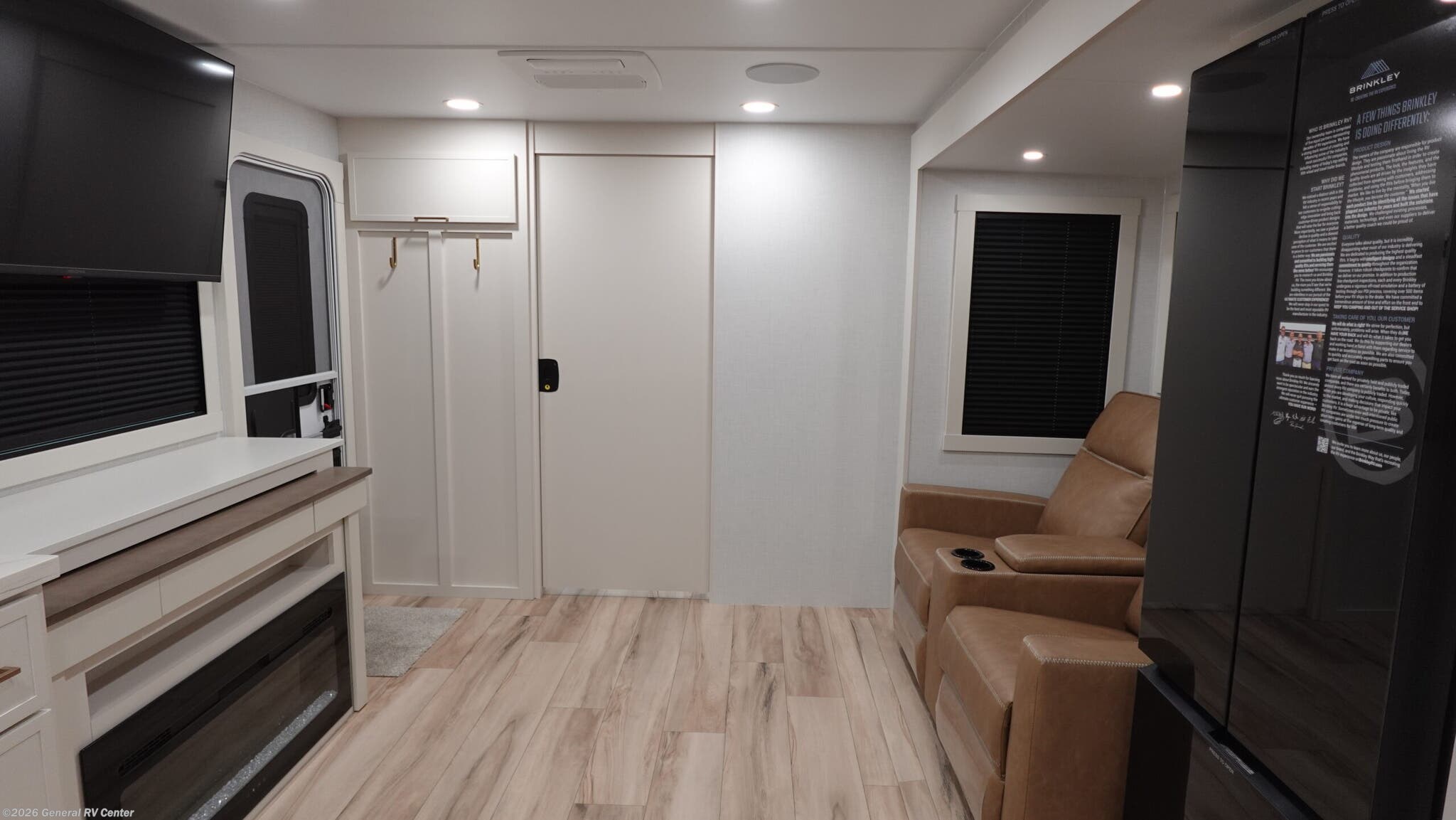 Call now about this 2026 Brinkley RV Model I 265! 2026 Brinkley RV Model I 265 - New Travel Trailer For Sale by General RV Center in Dover, Florida