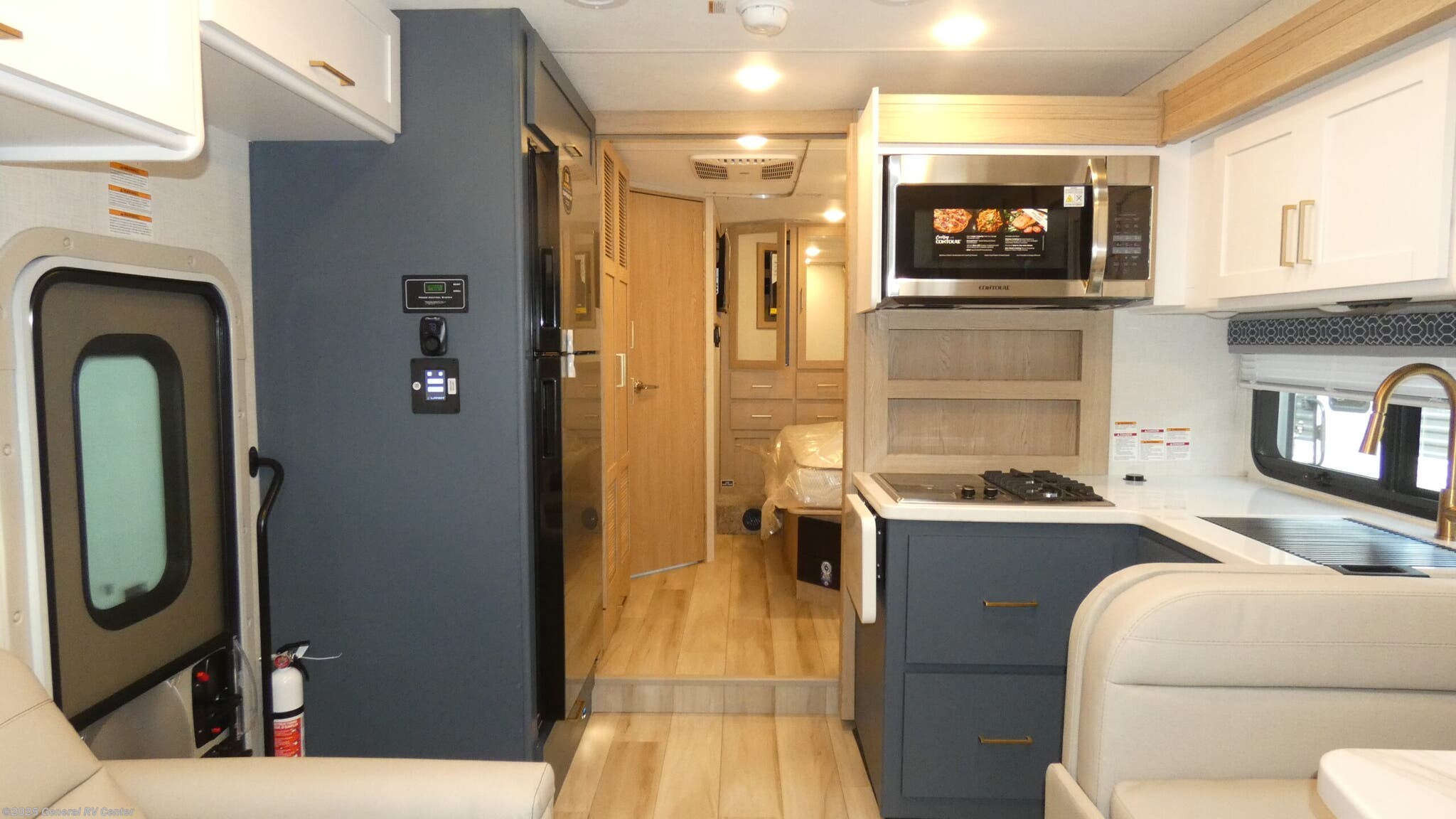 Call now about this 2026 Thor Motor Coach Quantum KW29! 2026 Thor Motor Coach Quantum KW29 - New Class C For Sale by General RV Center in Dover, Florida