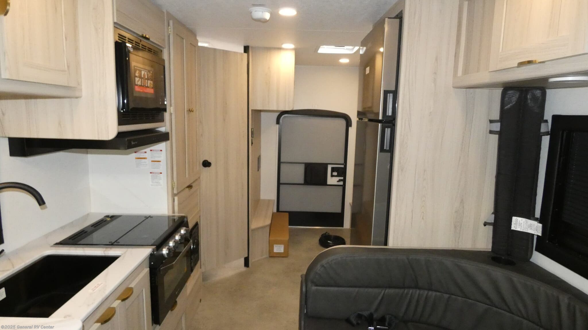 Call now about this 2026 Coachmen Cross Trail 22XGF! 2026 Coachmen Cross Trail 22XGF - New Class C For Sale by General RV Center in Dover, Florida