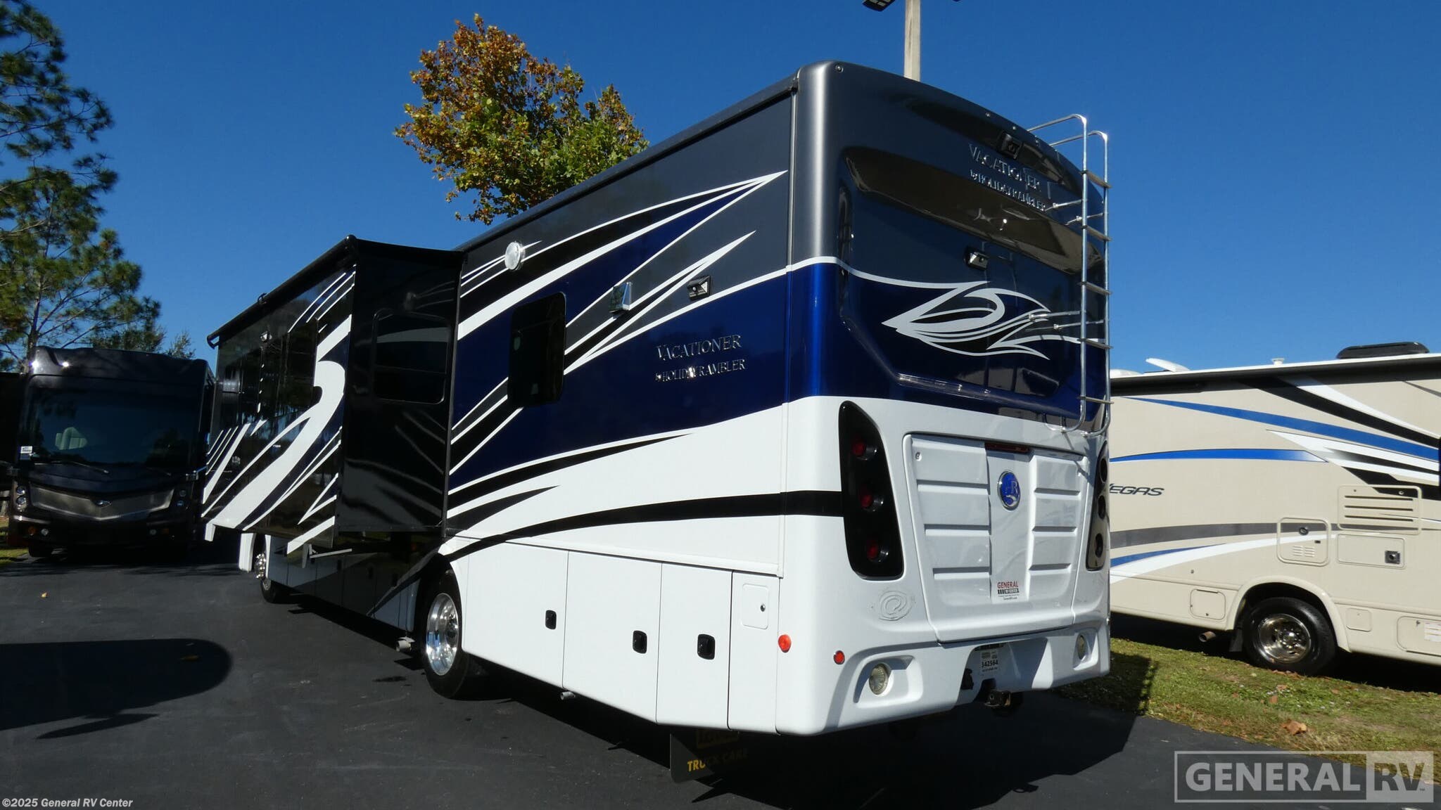 Contact us now about this 2021 Holiday Rambler Vacationer 35K! 2021 Vacationer 35K by Holiday Rambler from General RV Center in Dover, Florida