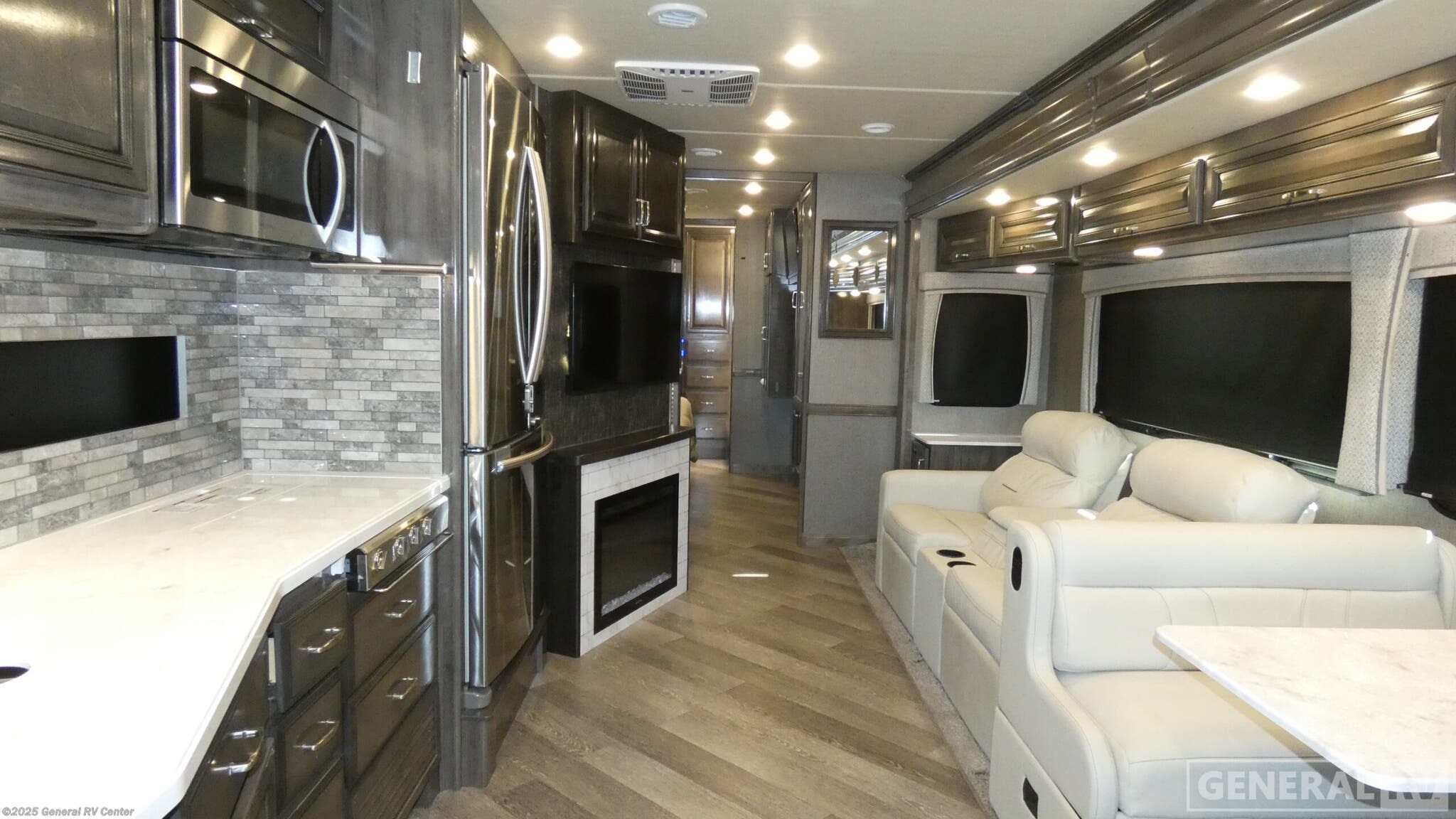 Call now about this 2021 Holiday Rambler Vacationer 35K! 2021 Holiday Rambler Vacationer 35K - Used Class A For Sale by General RV Center in Dover, Florida