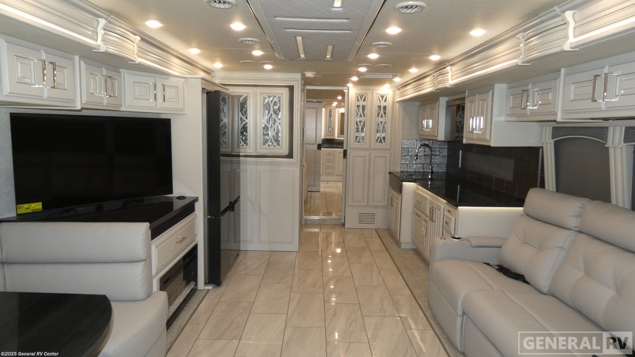 Call now about this 2026 Fleetwood Discovery LXE 44S! 2026 Fleetwood Discovery LXE 44S - New Class A For Sale by General RV Center in Dover, Florida