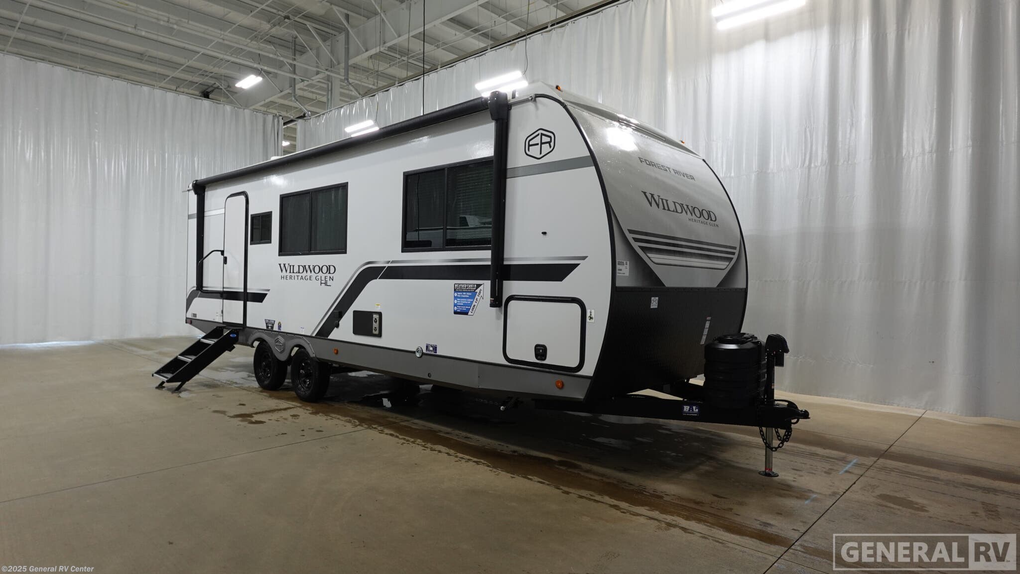 Email now about this 2026 Forest River Wildwood Heritage Glen Hyper-Lyte 24RBHL! New 2026 Forest River Wildwood Heritage Glen Hyper-Lyte 24RBHL available in Dover, Florida