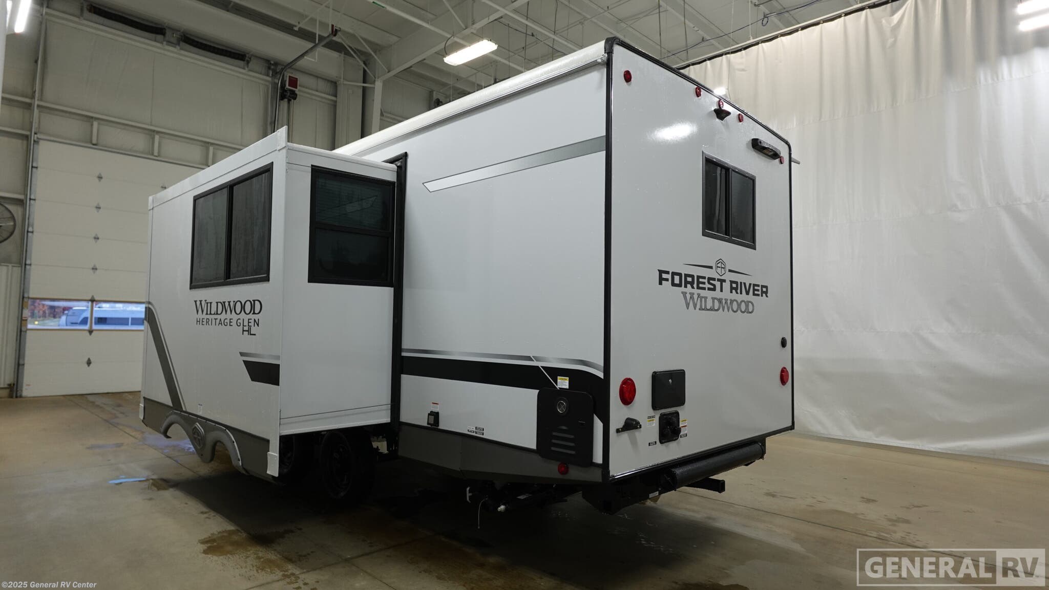 Contact us now about this 2026 Forest River Wildwood Heritage Glen Hyper-Lyte 24RBHL! 2026 Wildwood Heritage Glen Hyper-Lyte 24RBHL by Forest River from General RV Center in Dover, Florida