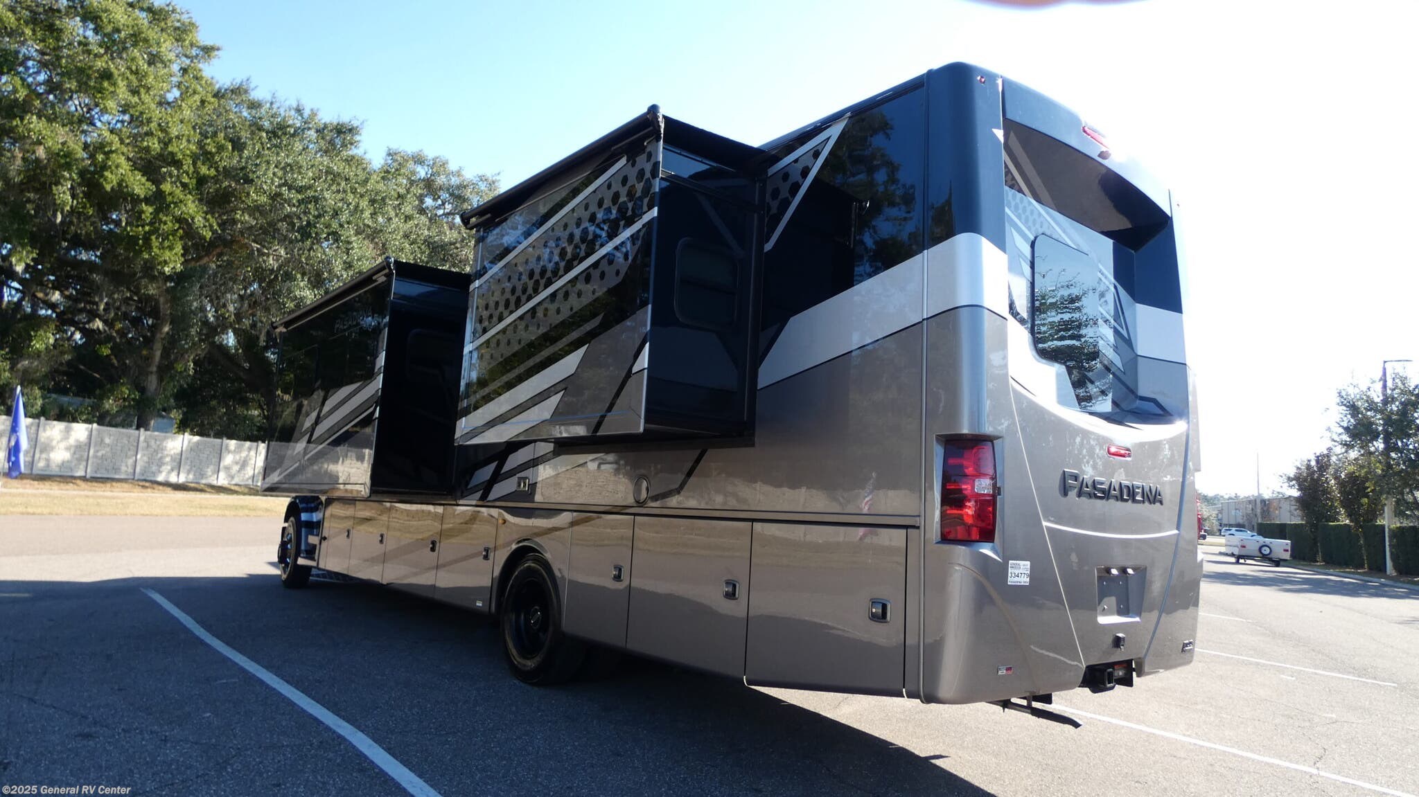 Contact us now about this 2026 Thor Motor Coach Pasadena 38DX! 2026 Pasadena 38DX by Thor Motor Coach from General RV Center in Dover, Florida