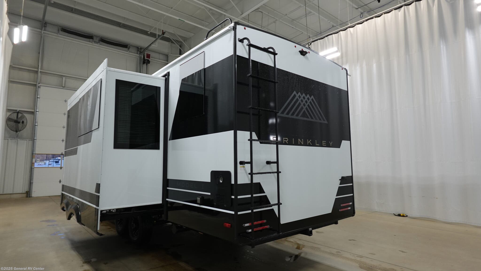 Contact us now about this 2026 Brinkley RV Model I 265! 2026 Model I 265 by Brinkley RV from General RV Center in Dover, Florida