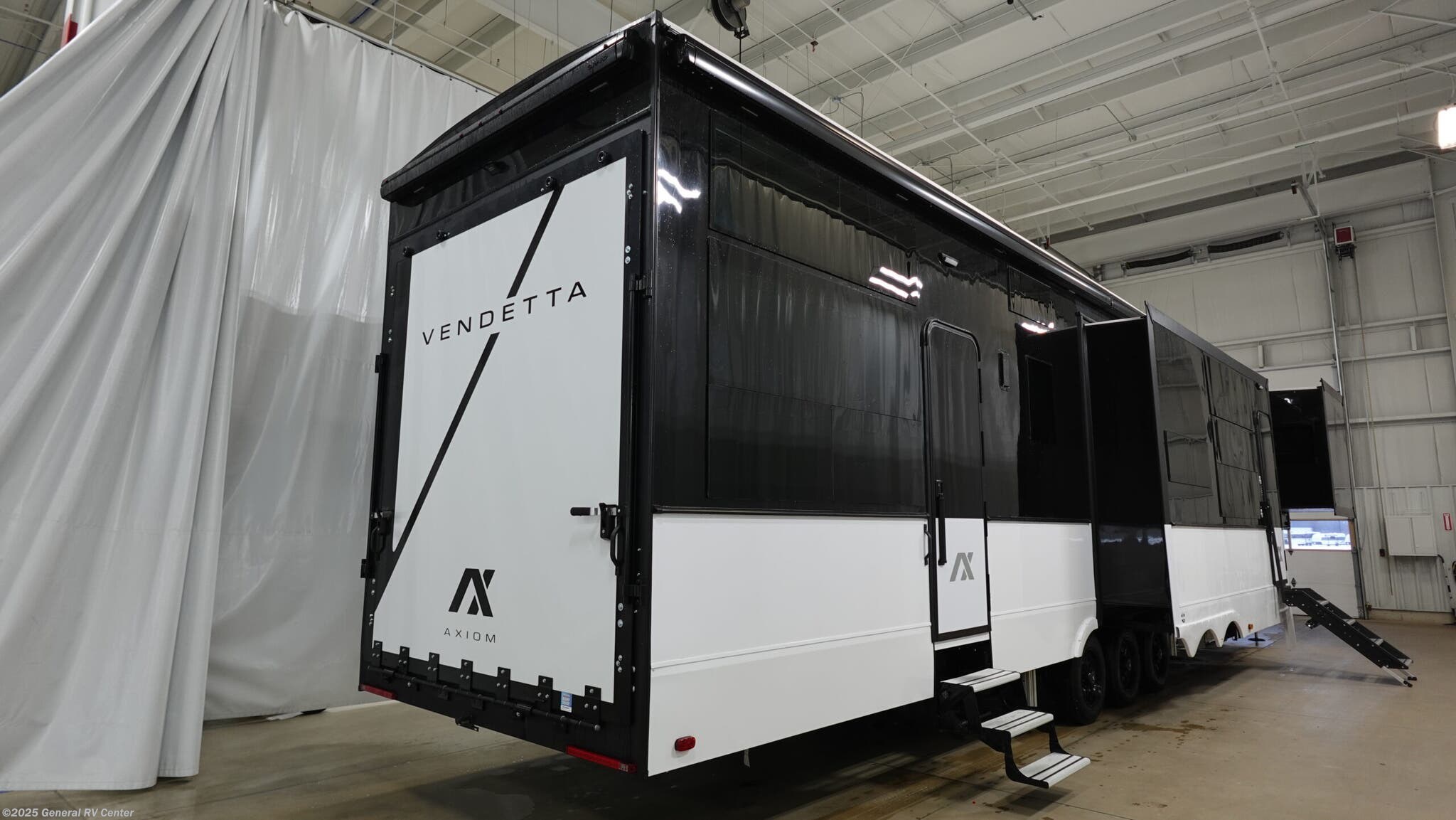 New 2026 Axiom Vendetta V4250 available in Dover, Florida