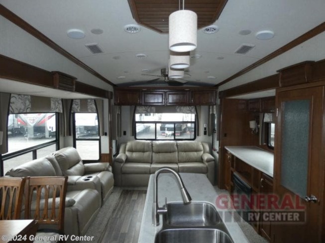 2018 Cardinal 3456RL by Forest River from General RV Center in Draper, Utah