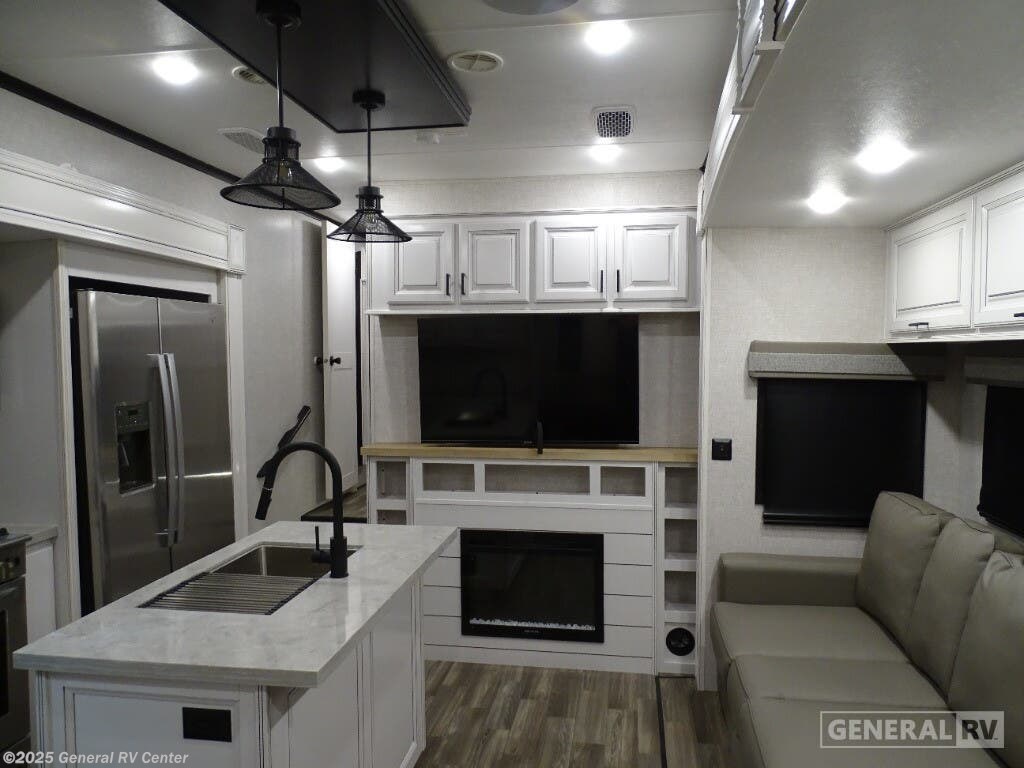 Call now about this 2024 Highland Ridge Open Range RF376FBH! 2024 Highland Ridge Open Range RF376FBH - New Fifth Wheel For Sale by General RV Center in Draper, Utah