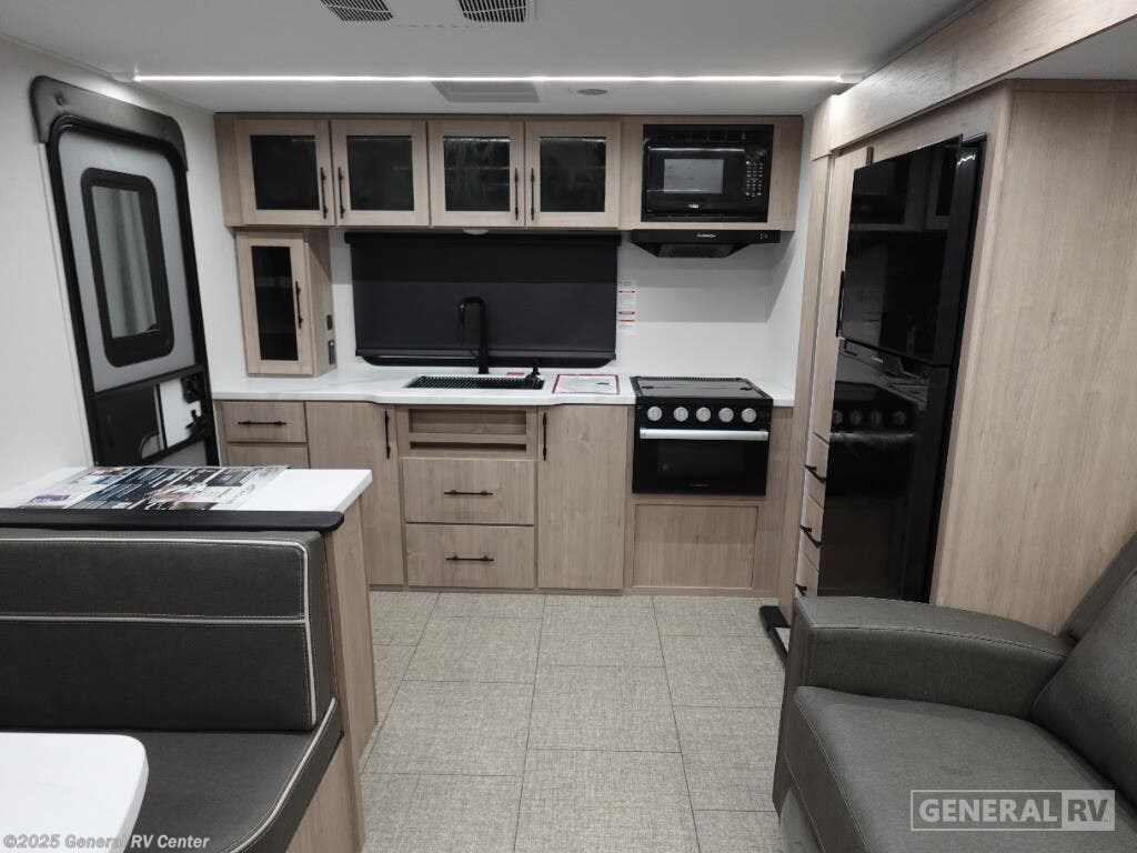 Call now about this 2025 Grand Design Imagine 23LDE! 2025 Grand Design Imagine 23LDE - New Travel Trailer For Sale by General RV Center in Draper, Utah