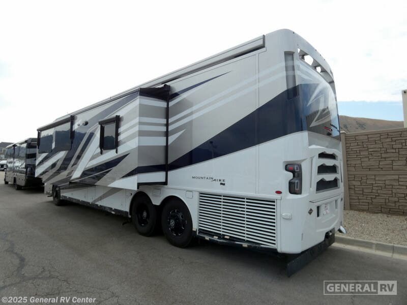 Contact us now about this 2026 Newmar Mountain Aire 4118! 2026 Mountain Aire 4118 by Newmar from General RV Center in Draper, Utah