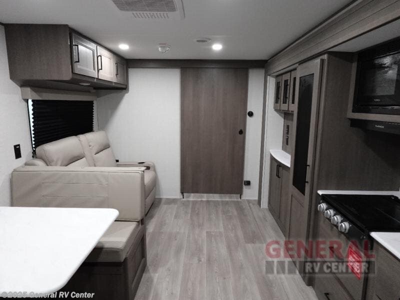 Contact us now about this 2025 Grand Design Transcend Xplor 26RBX! 2025 Transcend Xplor 26RBX by Grand Design from General RV Center in Draper, Utah