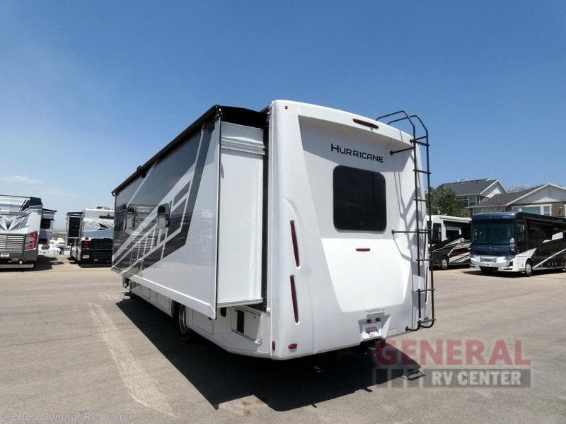 New 2026 Thor Motor Coach Hurricane 29L available in Draper, Utah
