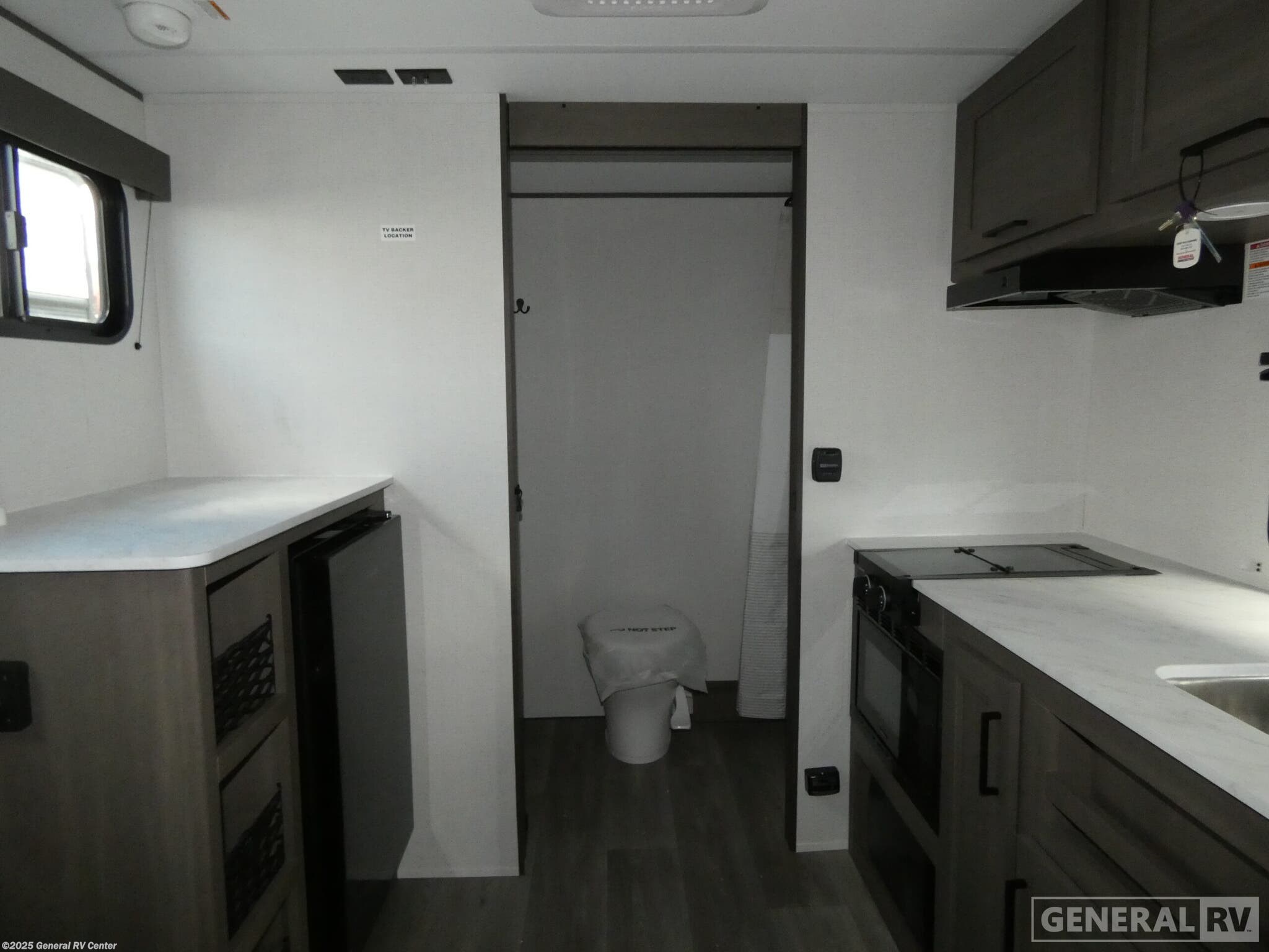 Call now about this 2026 Grand Design TRANSCEND-ONE 131DL! 2026 Grand Design TRANSCEND-ONE 131DL - New Travel Trailer For Sale by General RV Center in Draper, Utah