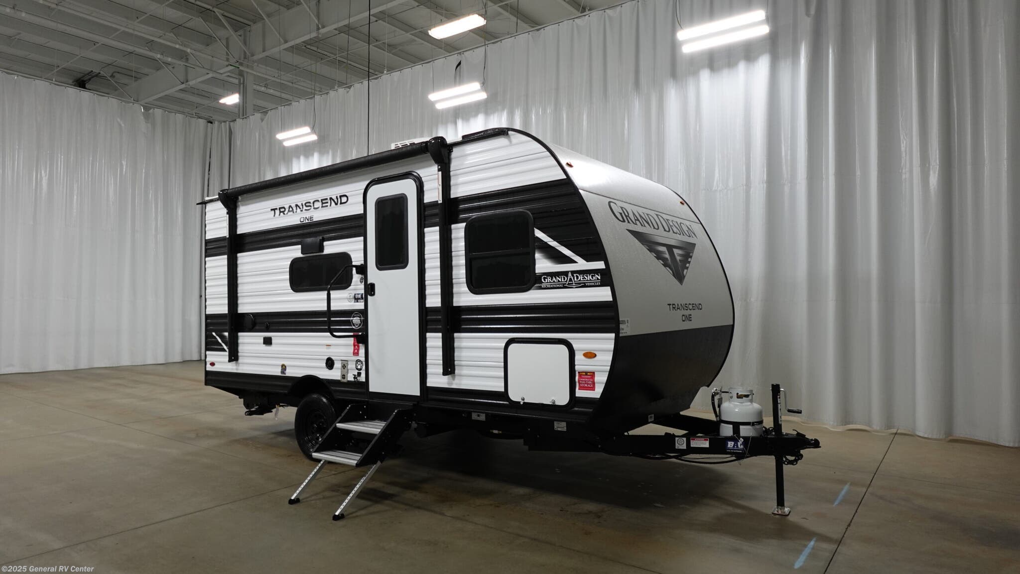 Email now about this 2026 Grand Design Transcend One 151BH! New 2026 Grand Design Transcend One 151BH available in Draper, Utah