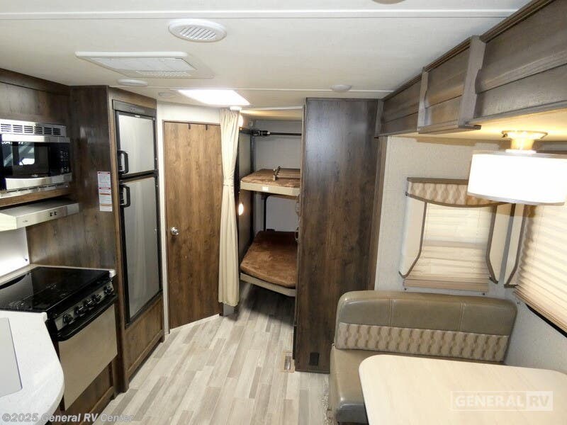 Contact us now about this 2019 Dutchmen Aerolite 2423BH-1S! 2019 Aerolite 2423BH-1S by Dutchmen from General RV Center in Draper, Utah