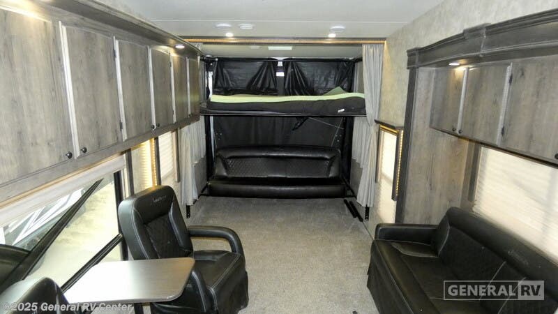 Call now about this 2018 Eclipse Attitude WIDE LITE 32SAG! 2018 Eclipse Attitude WIDE LITE 32SAG - Used Fifth Wheel For Sale by General RV Center in Draper, Utah