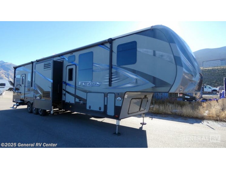 Email now about this 2017 Keystone Fuzion 423-3S! Used 2017 Keystone Fuzion 423-3S available in Draper, Utah