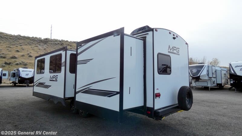Contact us now about this 2022 Cruiser RV MPG 3100BH! 2022 MPG 3100BH by Cruiser RV from General RV Center in Draper, Utah