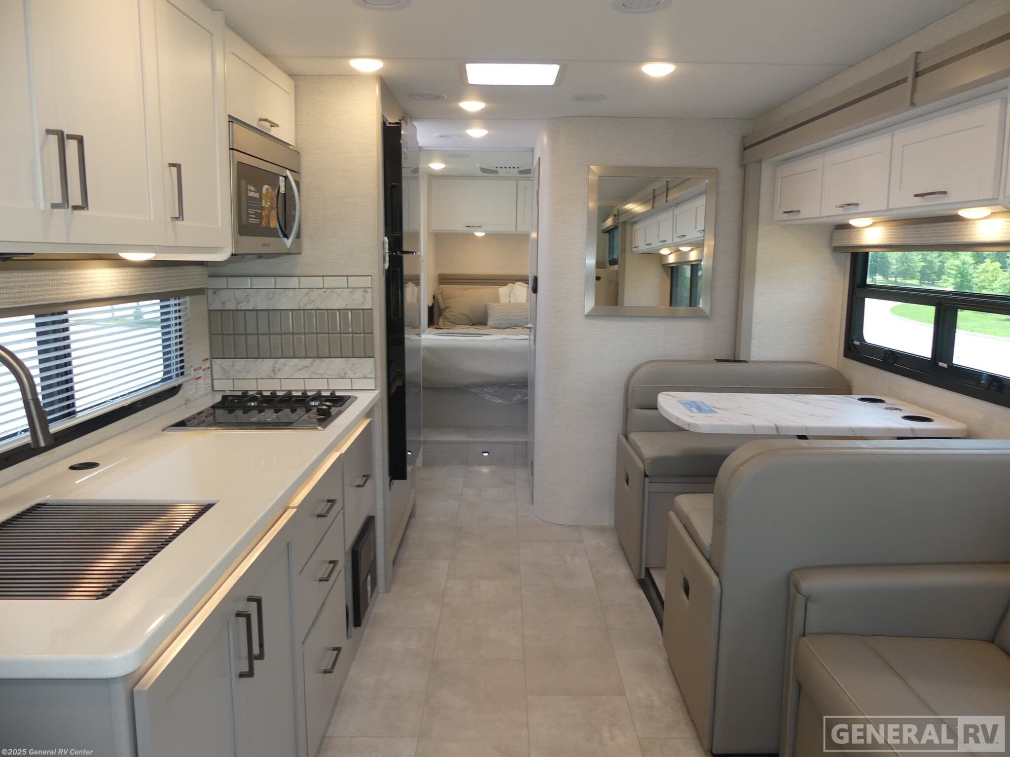 New 2026 Thor Motor Coach Quantum HS31 available in Ashland, Virginia