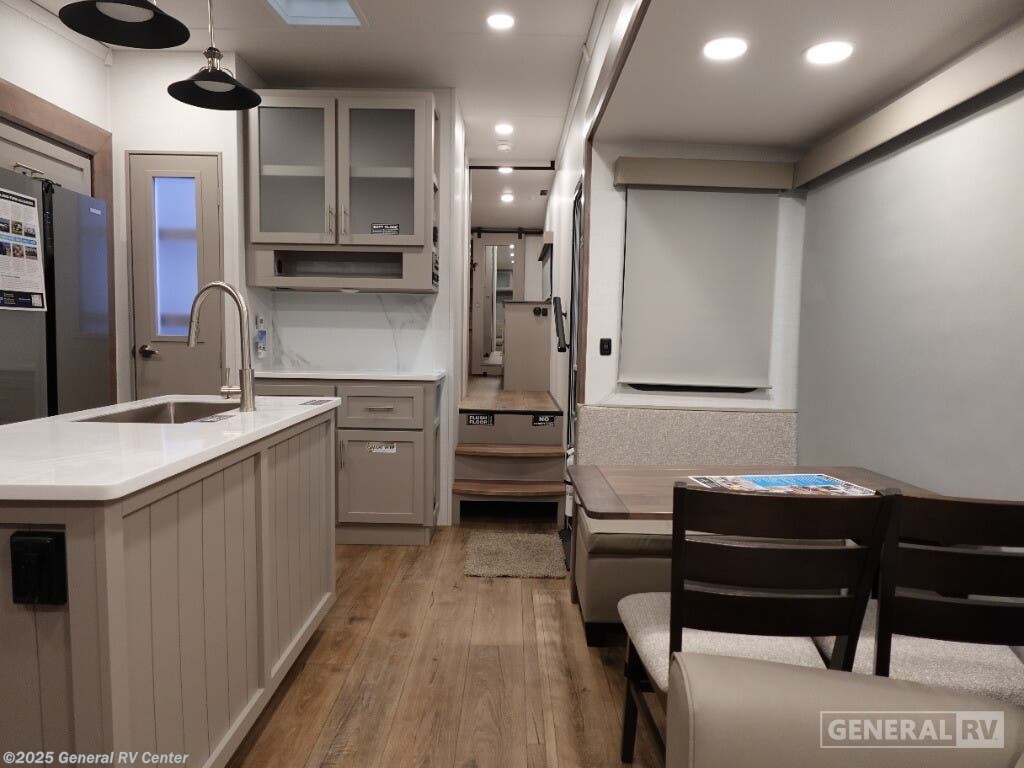 New 2026 Alliance RV Avenue 32RLS available in Ashland, Virginia