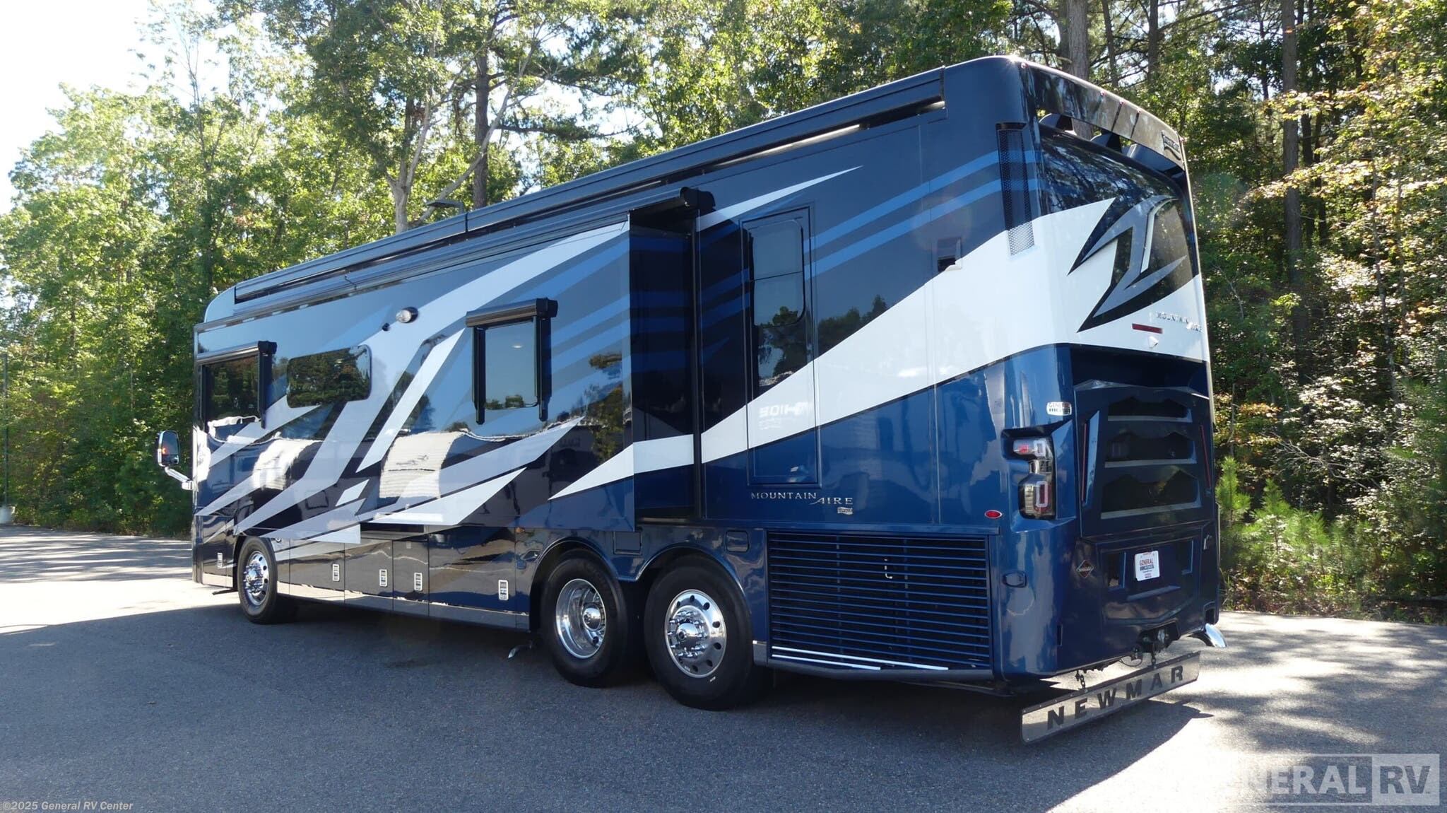 Contact us now about this 2026 Newmar Mountain Aire 3825! 2026 Mountain Aire 3825 by Newmar from General RV Center in Ashland, Virginia