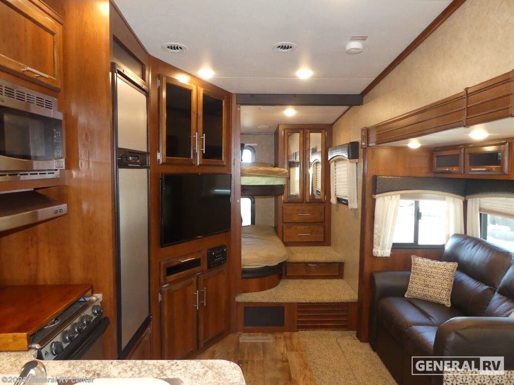 Call now about this 2017 Jayco Eagle 29.5BHDS! 2017 Jayco Eagle 29.5BHDS - Used Fifth Wheel For Sale by General RV Center in Ashland, Virginia