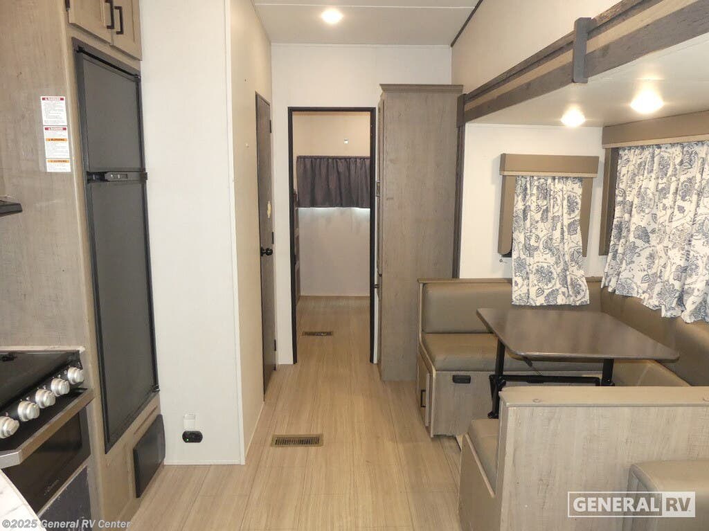 Call now about this 2021 Keystone Hideout 308BHDS! 2021 Keystone Hideout 308BHDS - Used Fifth Wheel For Sale by General RV Center in Ashland, Virginia
