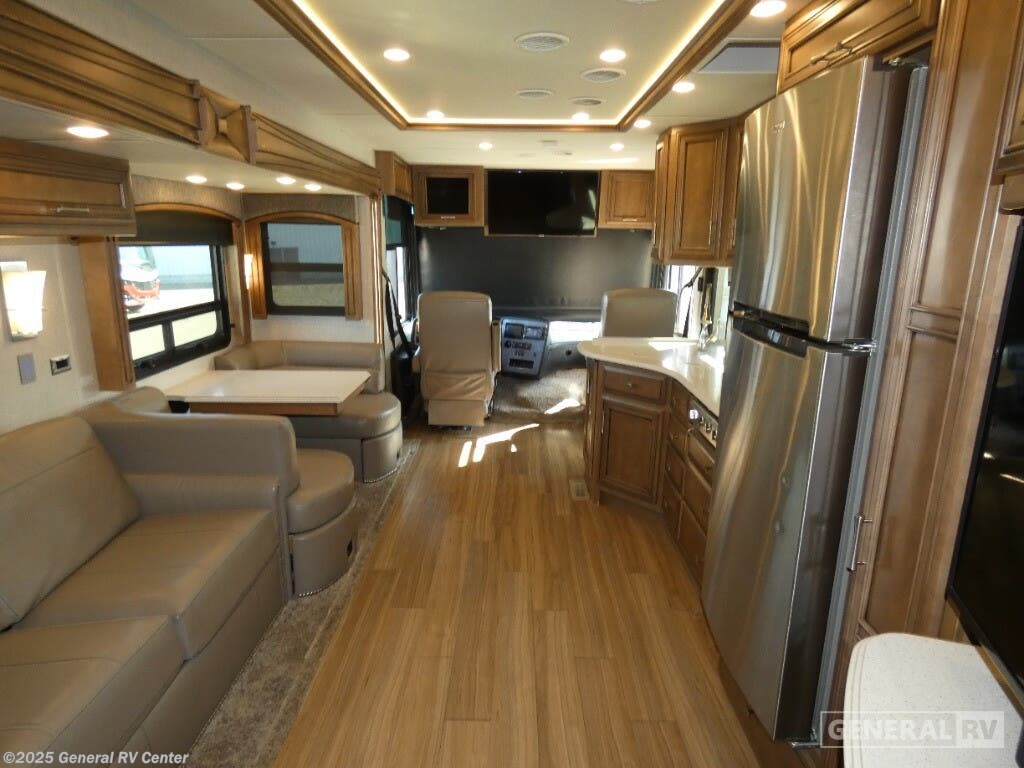 Used 2020 Newmar Canyon Star 3710-2SL available in Ashland, Virginia