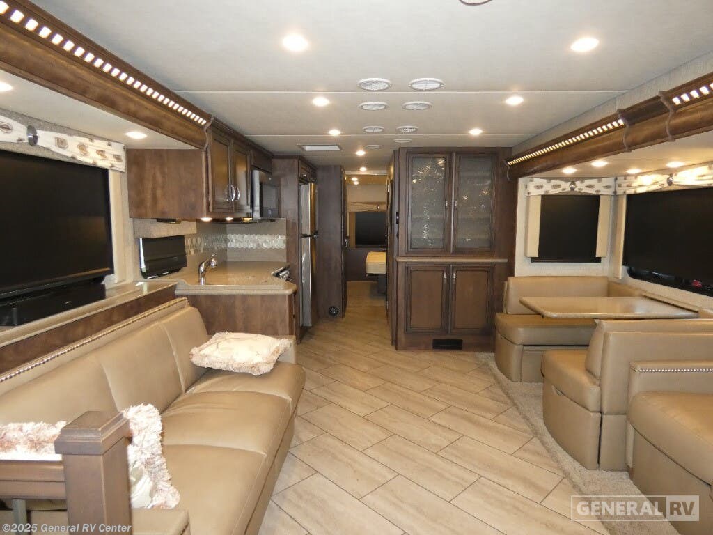 Call now about this 2020 Newmar BAYSTAR 3626-4SL! 2020 Newmar BAYSTAR 3626-4SL - Used Class A For Sale by General RV Center in Ashland, Virginia